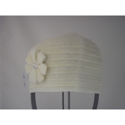 CAPPELLO CUFFIA CON FIORE PANNA