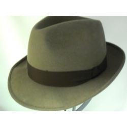 CAPPELLO IN FELTRO BEIGE